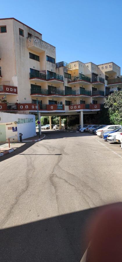 דירת חדר יפה ונעימה באיזור פסטורלי ושקט Διαμέρισμα Zikhron Ya'akov Εξωτερικό φωτογραφία