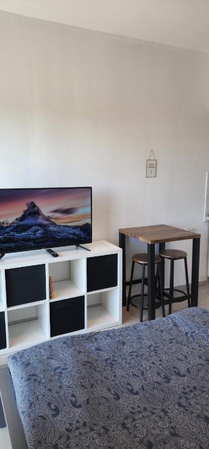 דירת חדר יפה ונעימה באיזור פסטורלי ושקט Διαμέρισμα Zikhron Ya'akov Εξωτερικό φωτογραφία